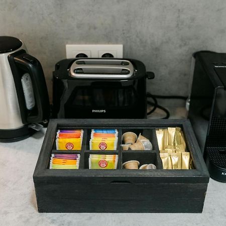 Cozy Apt Perfect For 4-6 Tv Metro Self-Checkin Wina Bagian luar foto