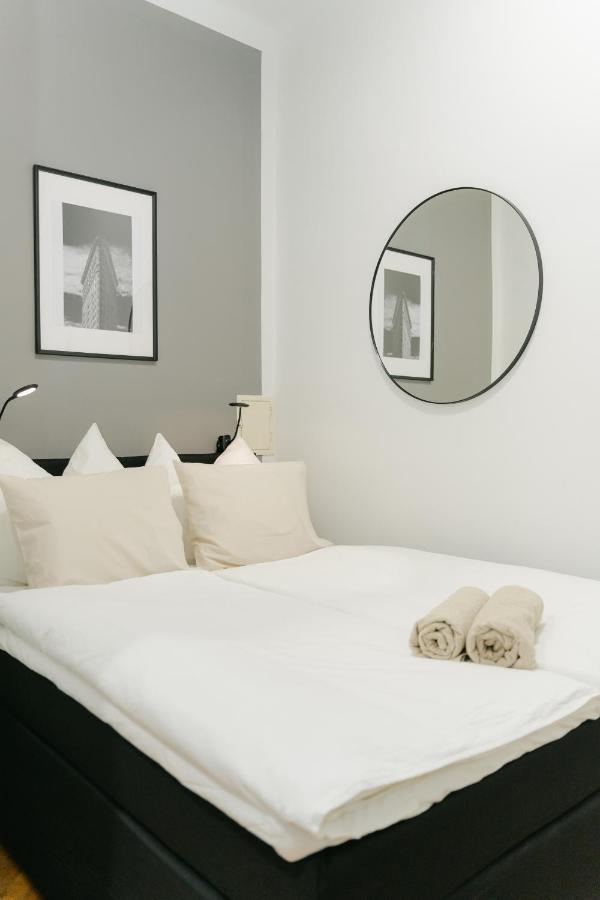 Cozy Apt Perfect For 4-6 Tv Metro Self-Checkin Wina Bagian luar foto