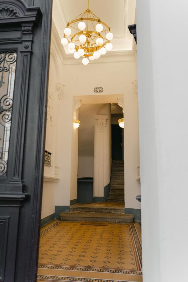 Cozy Apt Perfect For 4-6 Tv Metro Self-Checkin Wina Bagian luar foto